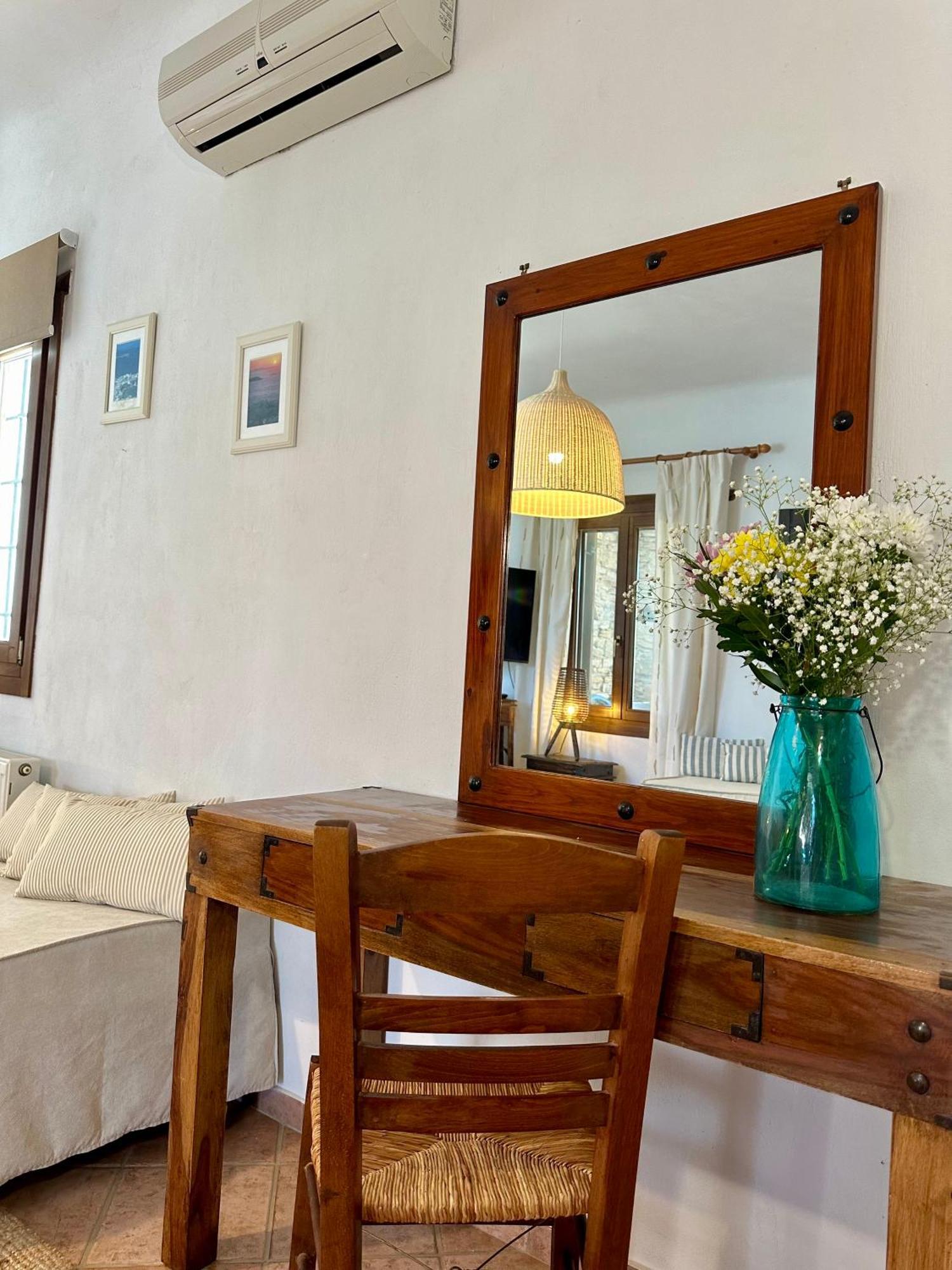 Divers House Agrari  Екстериор снимка