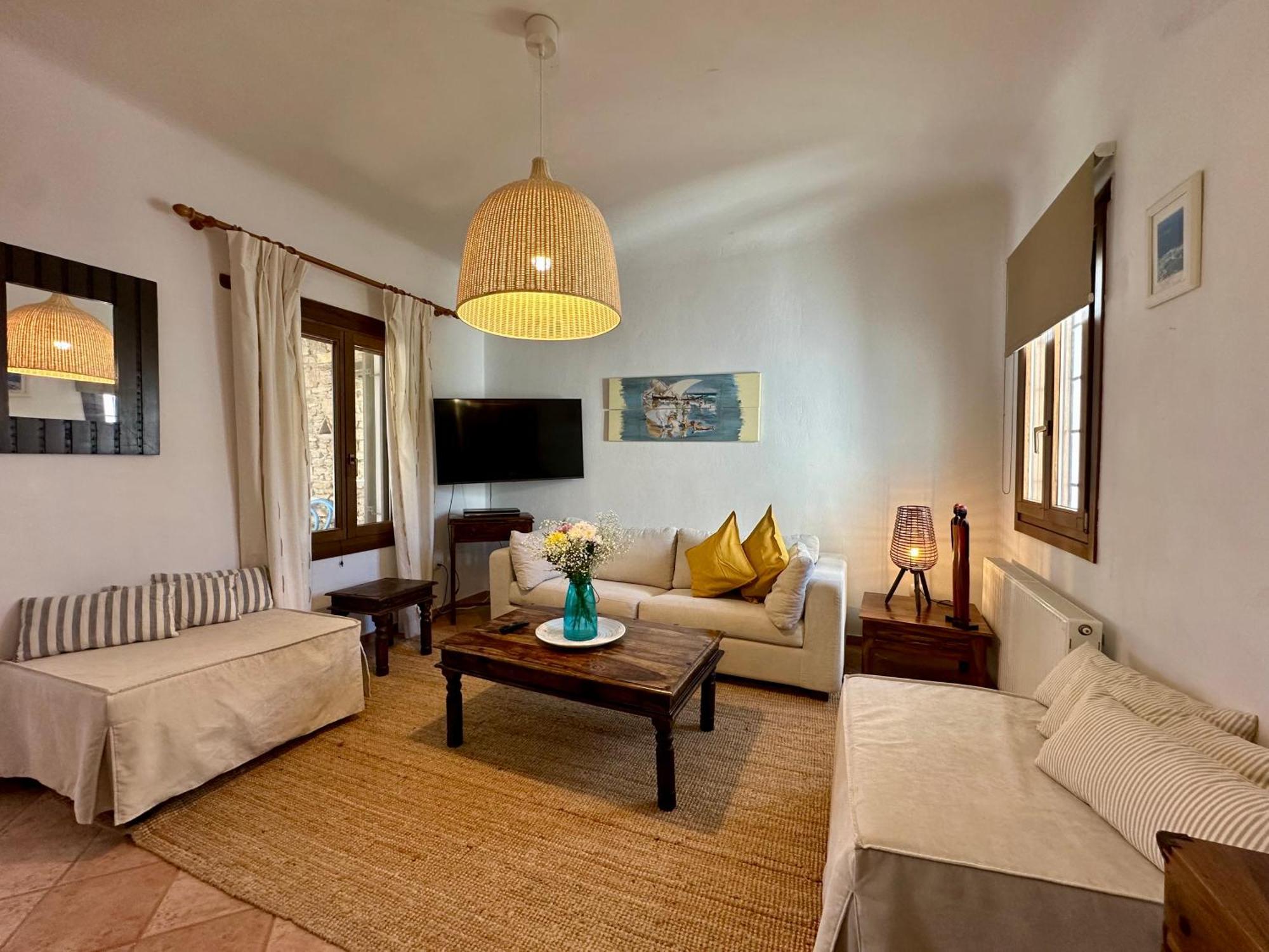 Divers House Agrari  Екстериор снимка